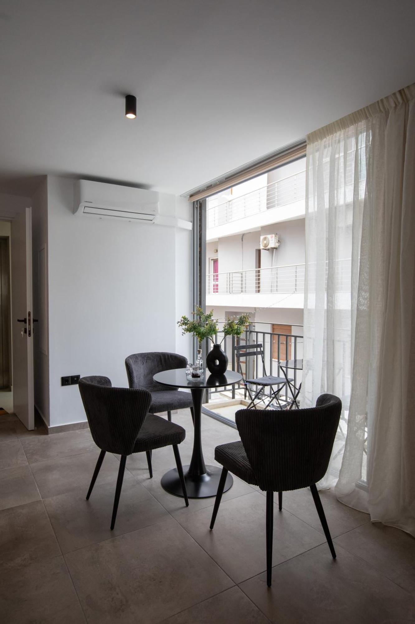 Griffin Suites Heraklion  Екстер'єр фото