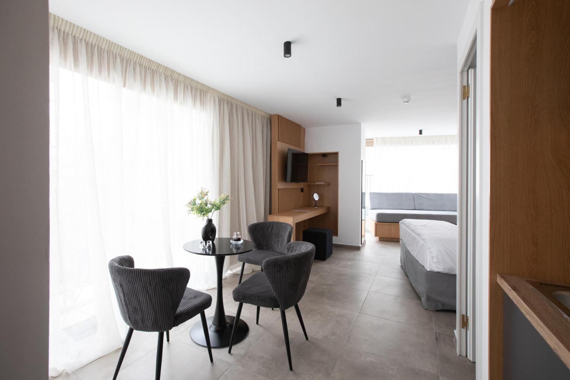 Griffin Suites Heraklion  Екстер'єр фото