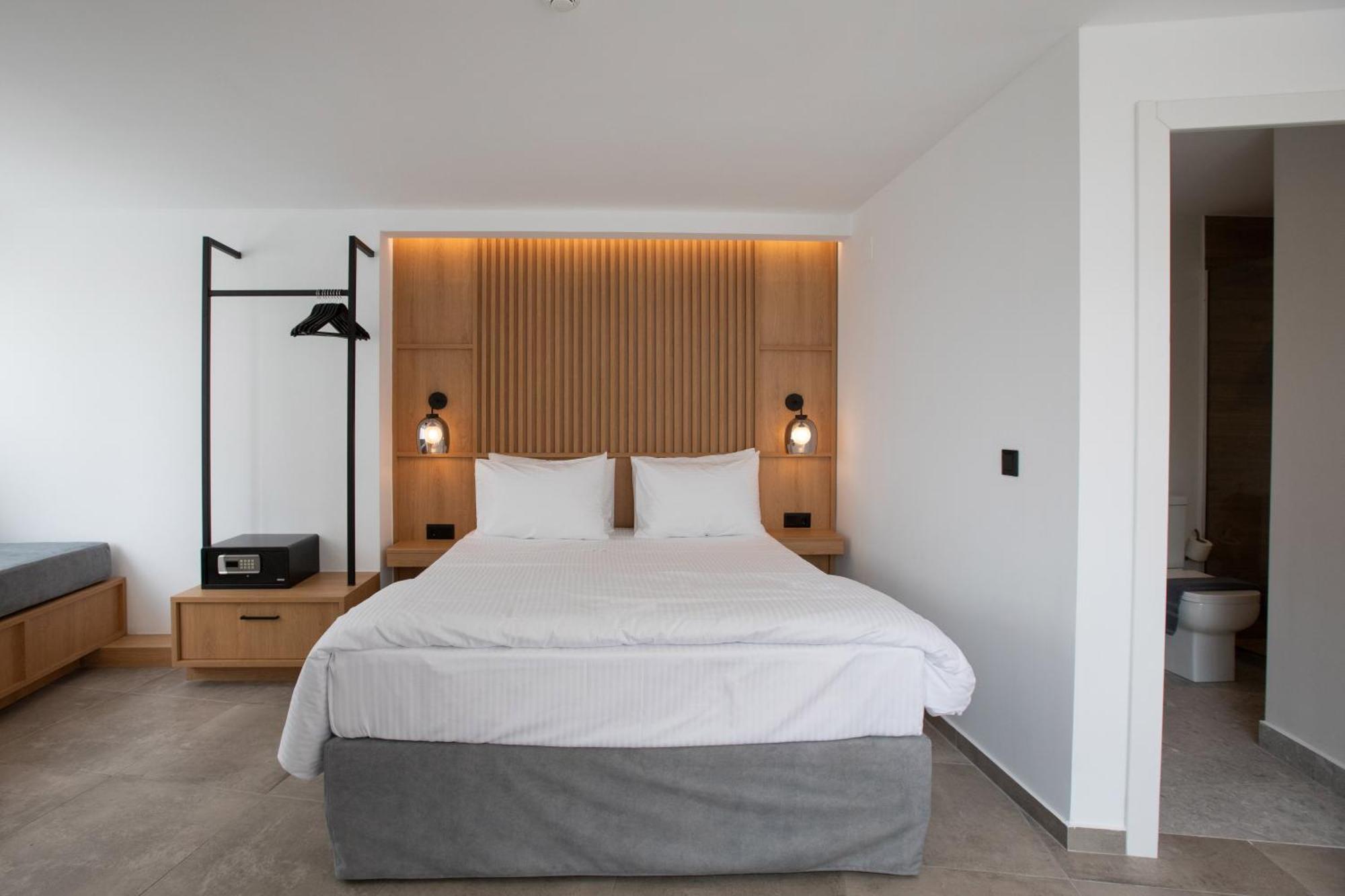 Griffin Suites Heraklion  Екстер'єр фото